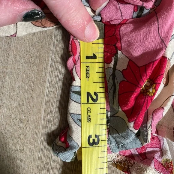 Natural Life Women’s Stretch Waist Shorts - Picture 5 of 5